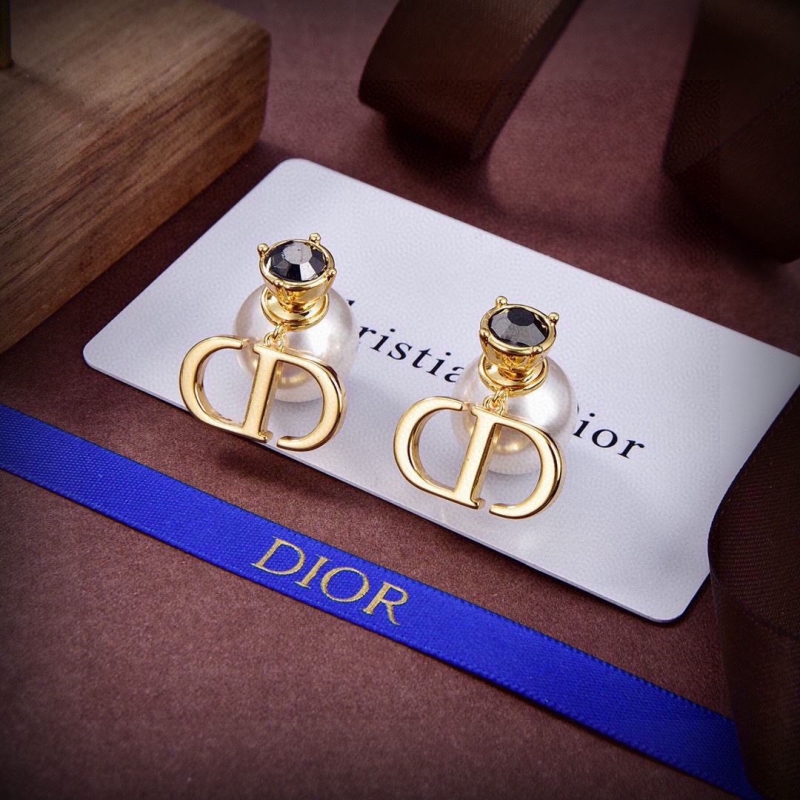 chr1st1an D10r earrings